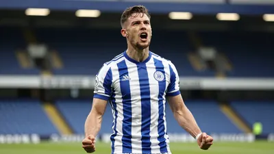 Sheffield Wednesday moved into second in League One with a 2-1 comeback victory at Wycombe Wanderers, sealed by Jamal...