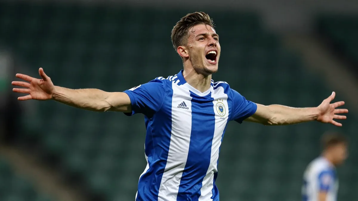 Sheffield Wednesday fell to a 1-0 defeat at Stoke City in the Championship, with Jesurun Rak-Sakyi scoring the decisive...